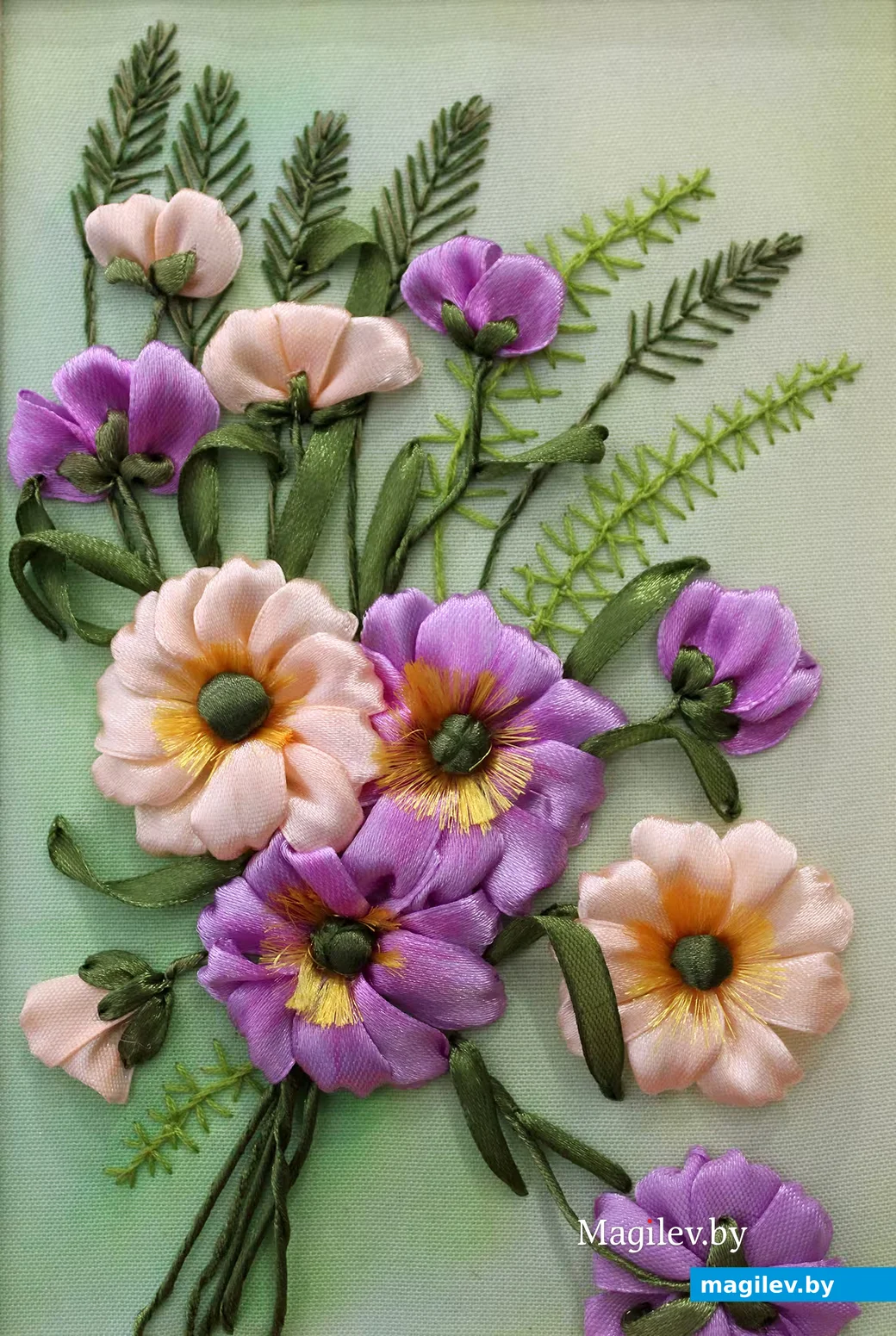 Цветочное панно из лент, созданное Галиной Никитиной.  