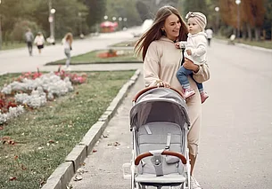 Входит ли декрет в стаж для пенсии в Беларуси: узнали подробности