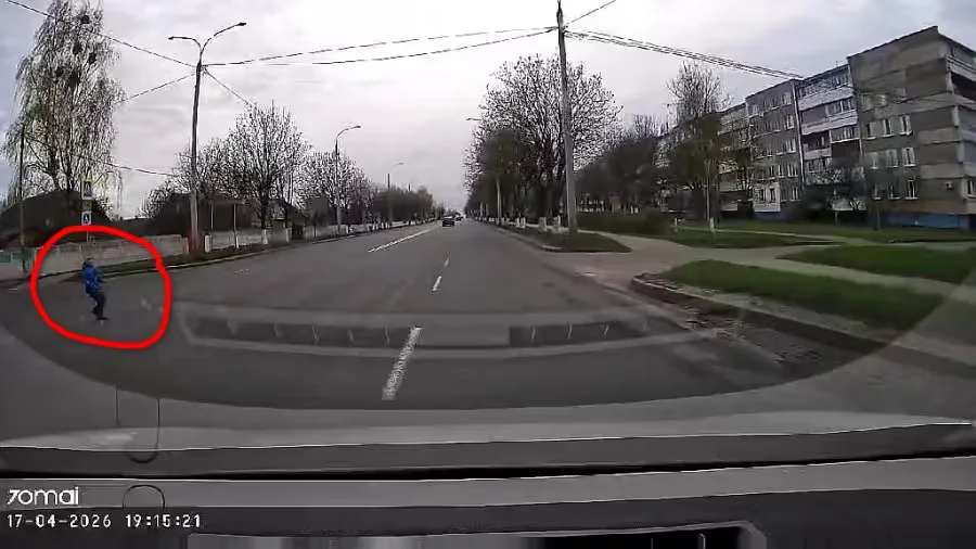  Стоп-кадр видео, снятого собеседником на автомобильный регистратор