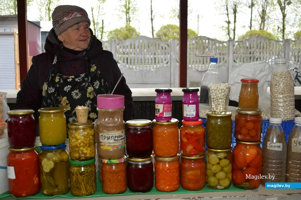  18.04.2026, Бобруйск, Западный рынок. Вера из Борка