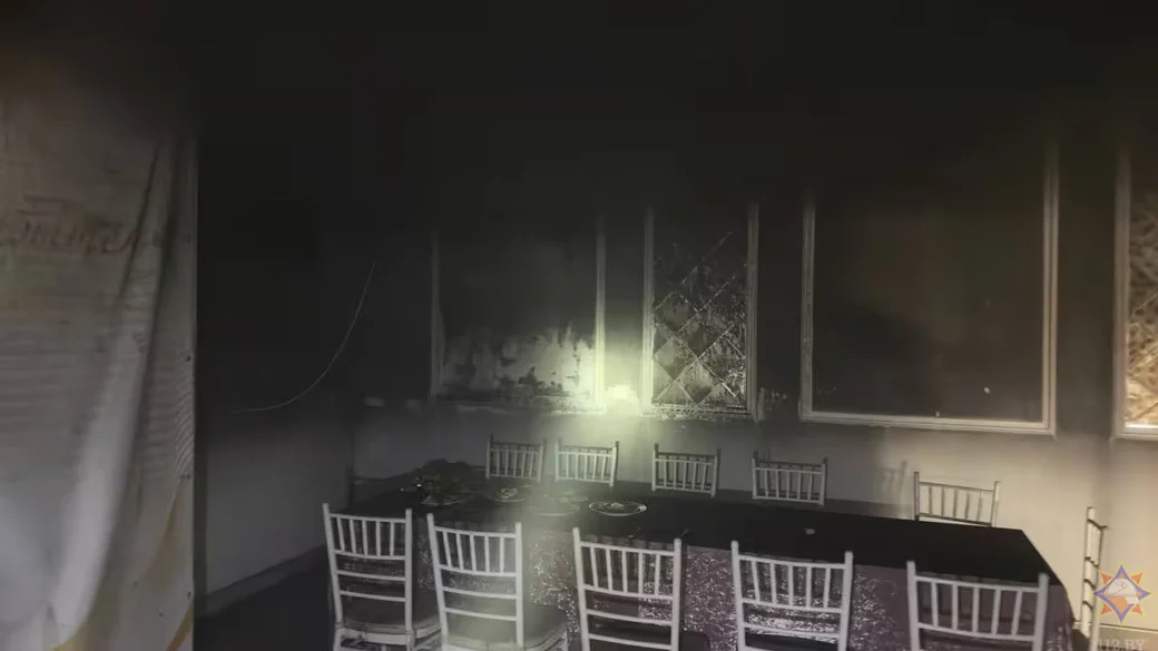 18 апреля 2026 года.  Пожар в кафе на улице Первомайской в Могилеве:. Фото МЧС.