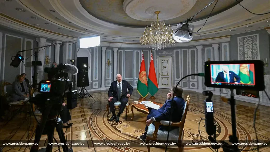  17 апреля Лукашенко дал интервью журналисту телеканала RT Рику Санчесу. Фото: president.gov.by.