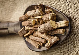 Ученые обнаружили в солодке вещество, эффективное против болезней кишечника