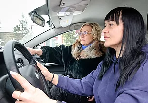 Лукашенко поручил ужесточить подготовку водителей в автошколах