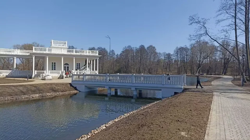 Апрель 2026 года. Дворцово-парковый комплекс в Жиличах Кировского района Могилевской области. 