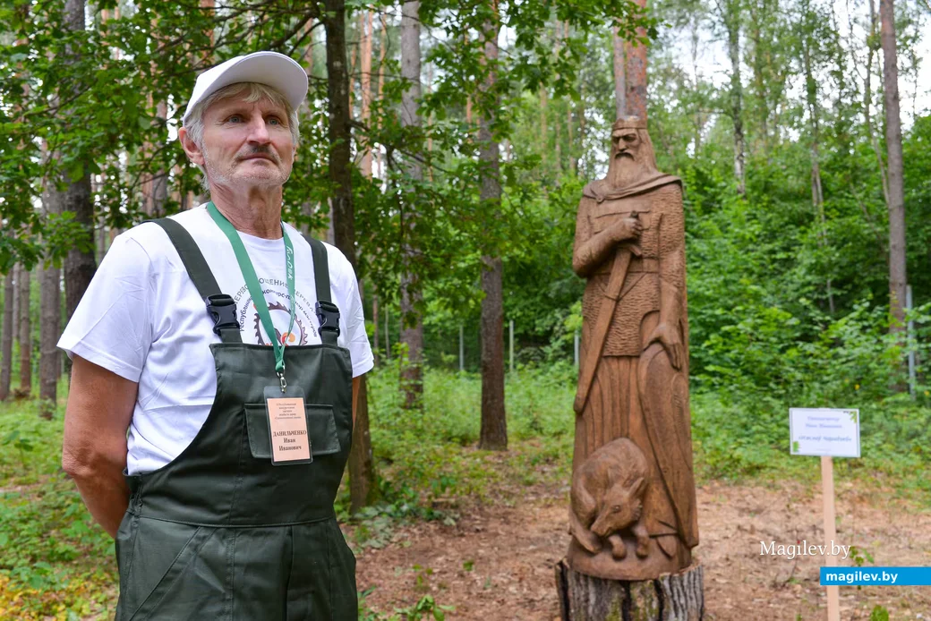12.07.2019. Национальный конкурс-пленэр мастеров резьбы по дереву "Перевоплощение дерева". Иван