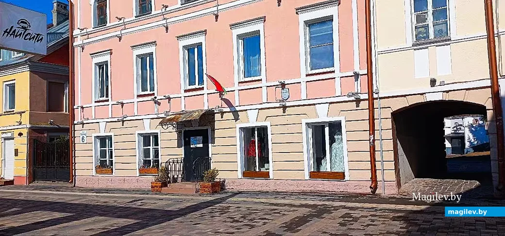   Апрель 2026-го, Могилев, ул. Ленинская, 6.