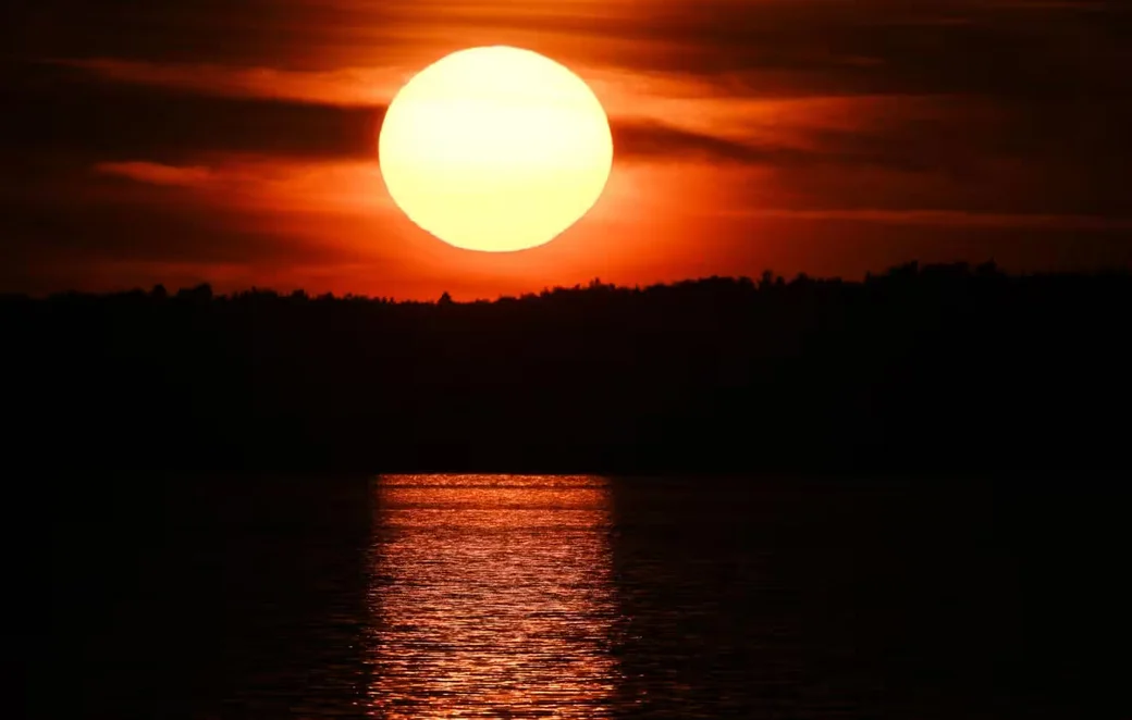  На Солнце 25 апреля произошли две сильные вспышки. Фото: ТАСС