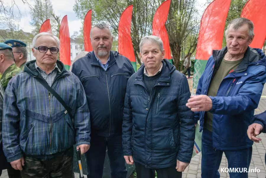 25.04.2026. 125, улица Урицкого, Бобруйск, Беларусь. Торжественное открытие памятного знака в память