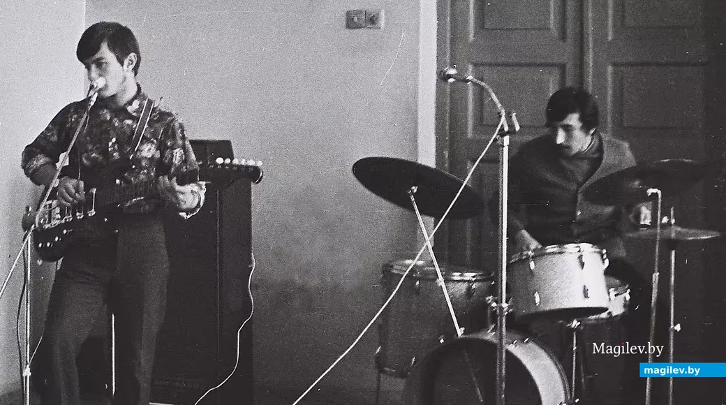 1970-е годы, Могилев. Хорошо всем известная фотография Алика Бедулина (за барабанами) и Валерия