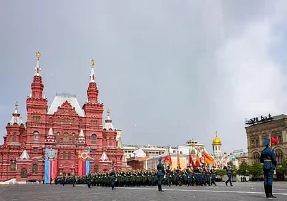 Парад Победы 9 мая в Москве пройдет без военной техники