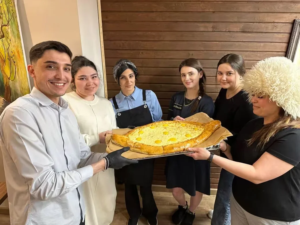 Самое большое хачапури в мире сделали в Бресте. Фото: Эллина Сонова / Sputnik Беларусь. 