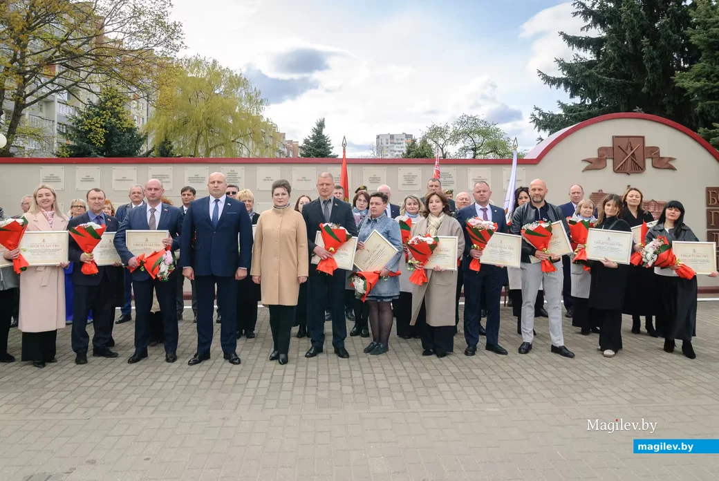 29.04.2026. Октябрьская улица. Торжественная церемония занесения лучших трудовых коллективов