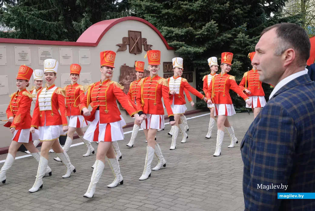 29.04.2026. Октябрьская улица. Торжественная церемония занесения лучших трудовых коллективов