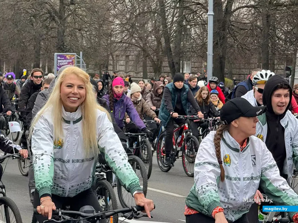  Могилев, 1 мая 2026 года.  Сотни велосипедистов открыли сезон масштабным велопробегом.