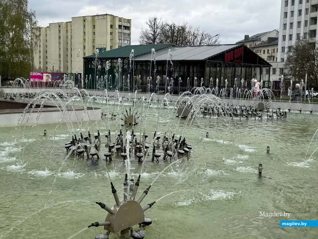  1 мая. Могилев. В городе заработали фонтаны.