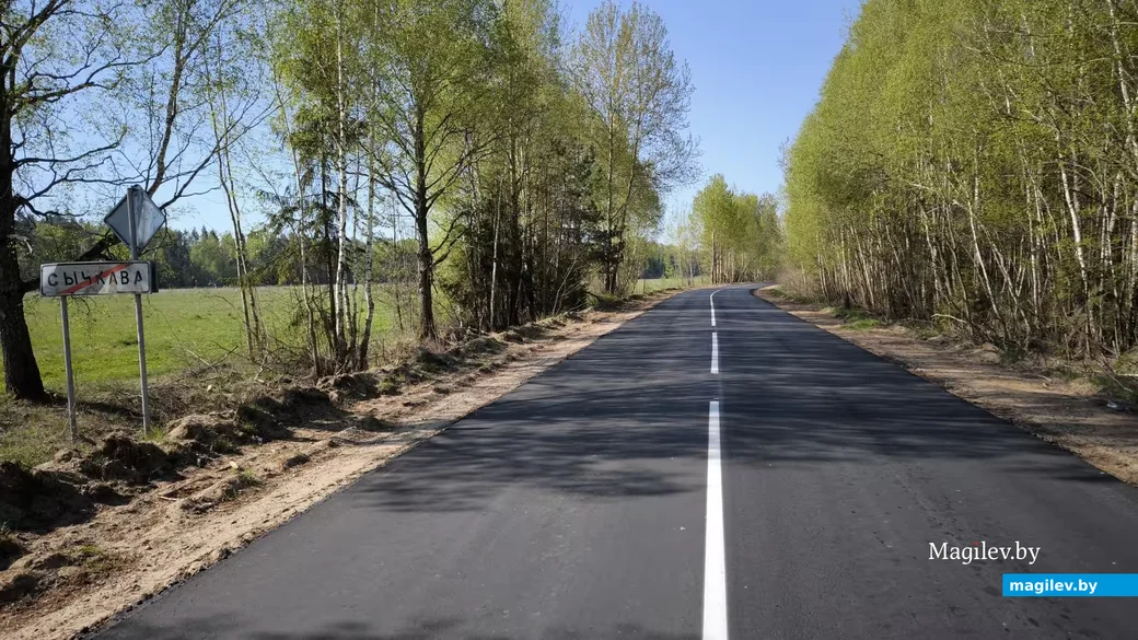  4.05.2026. Бобруйский район. На дороге «Сычково – Мирадино» уложен асфальт