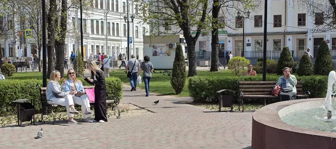 «Хлопцы крутятся вокруг, а про свадьбу и разговора нет...» Жизнь глазами могилевчан