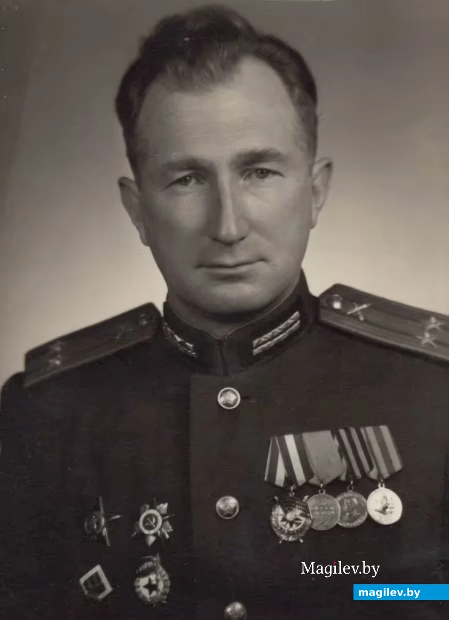  Леонид Антонович Казак. 1948 год. 