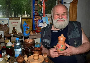 «Хто на гліне, той не згіне». Поговорили с Юрием Бовдой, народным мастером из Бобруйска