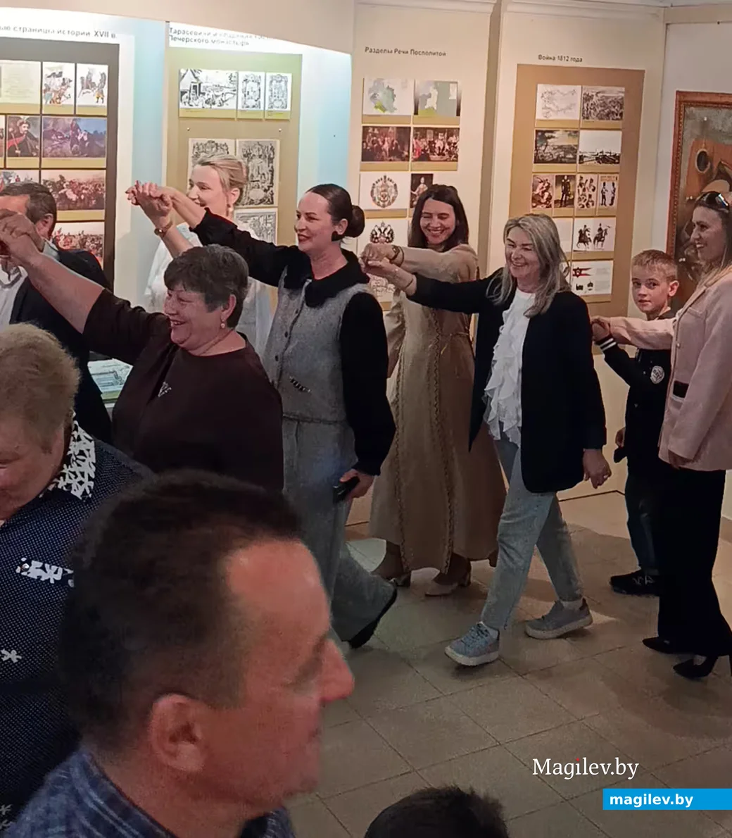   15.05.2026 г. Ночь музеев в Глусском краеведческом музее. Всех закружил полонез...