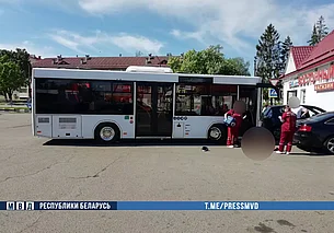 Трагедия в Чаусах: на автостанции самопроизвольно поехал автобус – погибли пожилые супруги