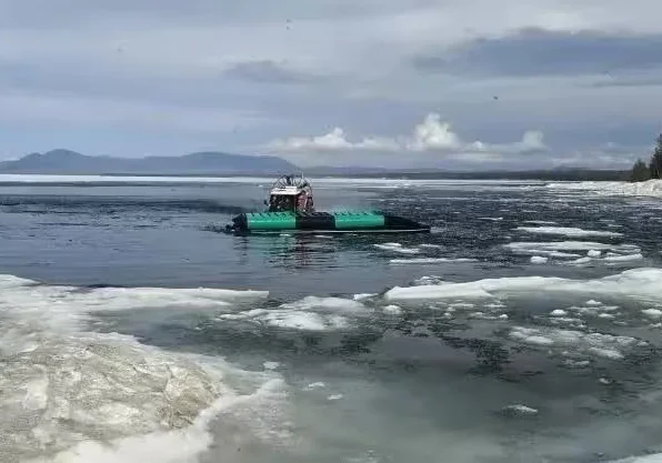 Аэролодка с туристами перевернулась на Байкале. Погибли 5 человек