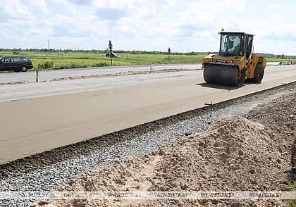 Движение на бетонном участке трассы М10 в Гомельской области планируют запустить в сентябре
