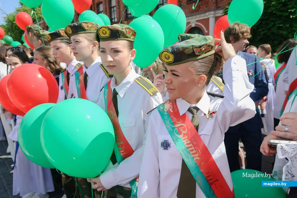 23.05.2026. Площадь Победы. Торжественная линейка и последний звонок для выпускников школ 2026 года