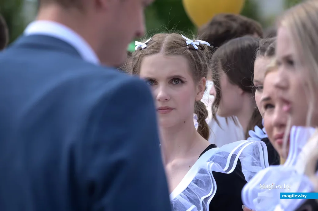 23.05.2026. Площадь им. В.И.Ленина. Шествие выпускников школ 2026 года на площадь имени В.И.Ленина и