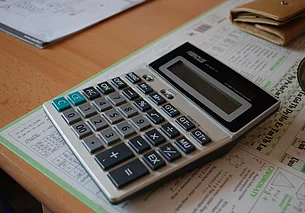 Средняя зарплата в Беларуси в апреле составила 2952,9 рубля