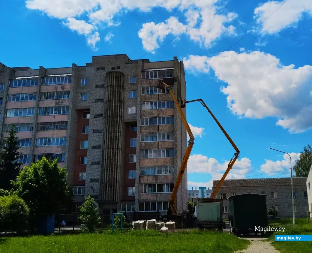  Май 2026 года, Могилев. Капремонт девятиэтажного дома в могилевском микрорайоне Казимировка.