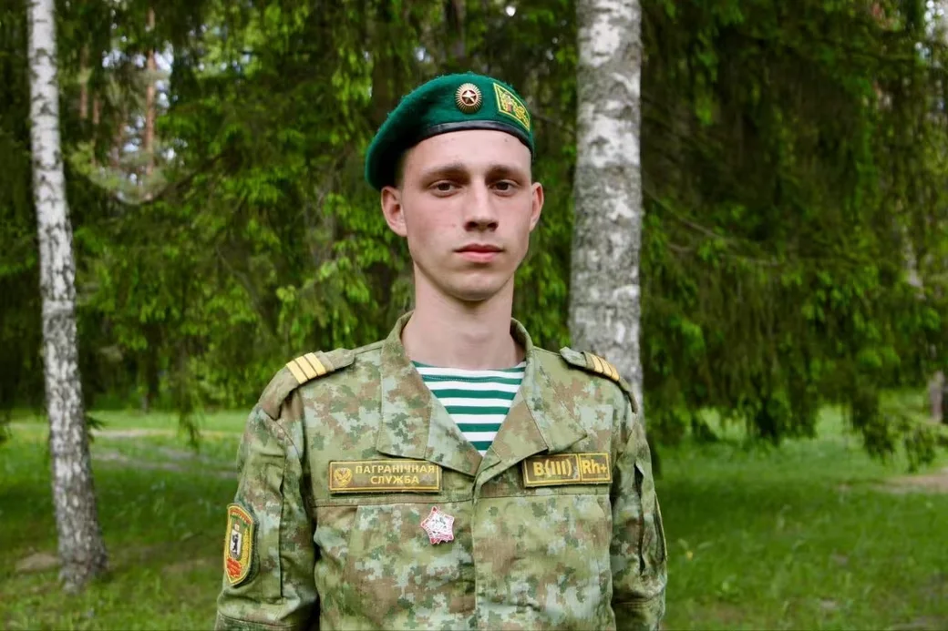 Сержант Кирилл Бенасик из Бобруйска проходит службу на пограничном посту «Кемелишки». Фото