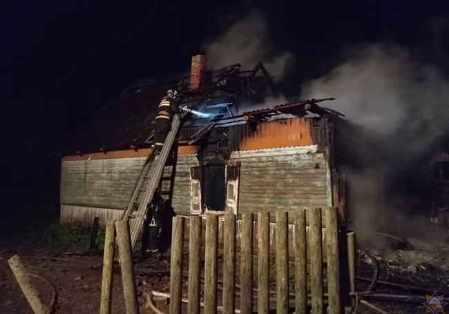 Пожар в деревне Октябрь Бобруйского района: погибла женщина