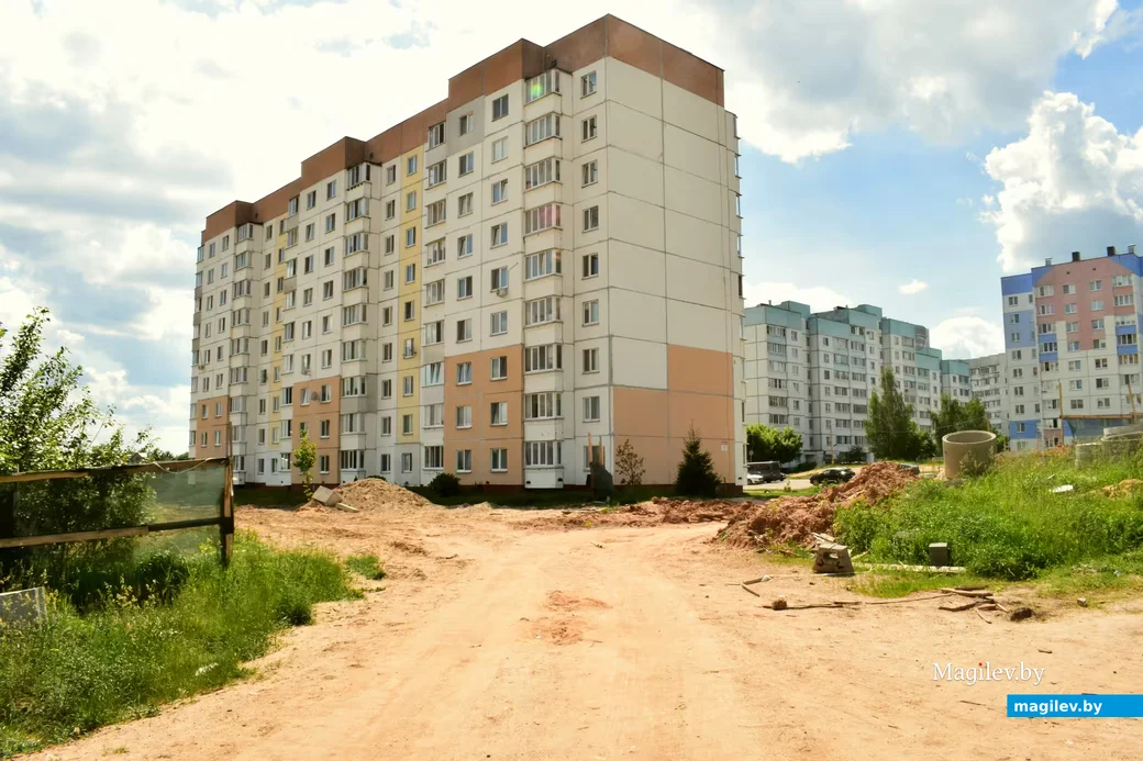 5.06.2026, Бобруйск. Строительство подъезда к дому пр-д Звёздный,1