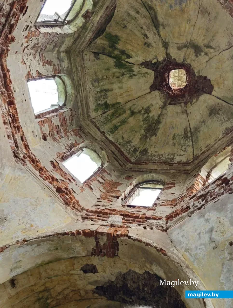  Могилевская область, Шкловский район. Свято-Покровская церковь в деревне Старая Водва.