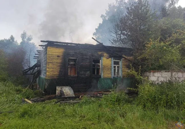 На пожаре в Шкловском районе погиб мужчина