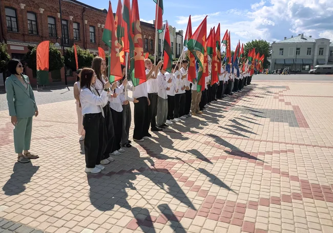 В Бобруйске встретили участников проекта «Дорогами памяти и славы»