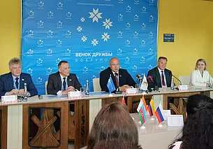Шесть стран, 500 артистов, 26 творческих коллективов