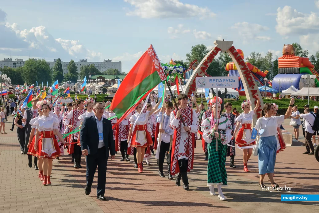 26.06.2026. Социалистическая – Минская – Карбышева.. XVIII Международный фестиваль народного