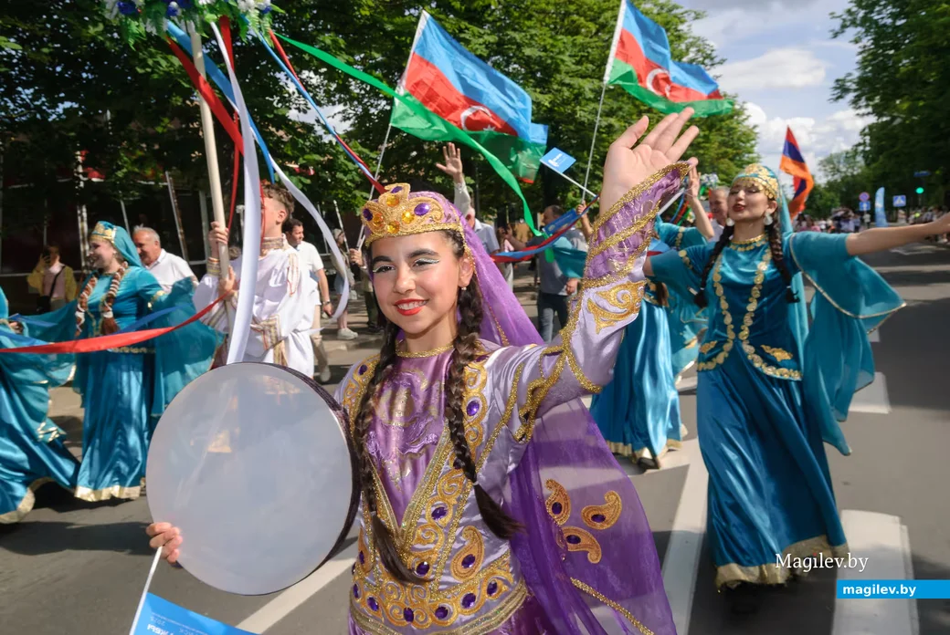 26.06.2026. Социалистическая – Минская – Карбышева.. XVIII Международный фестиваль народного