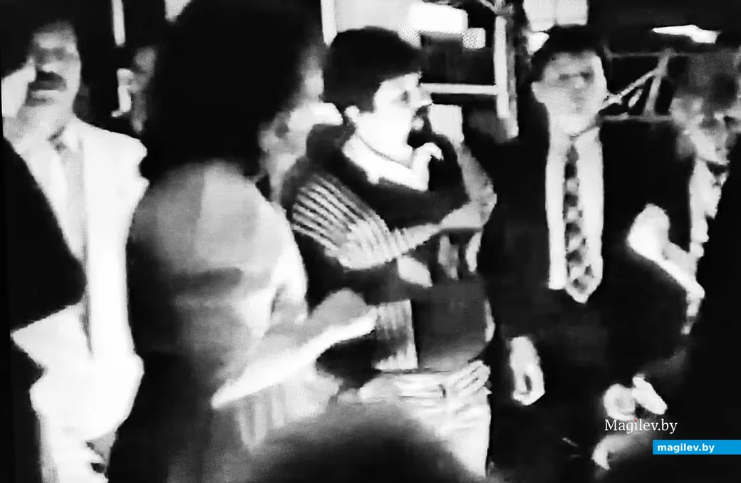   1989-й год, Могилев, ресторан гостиницы «Турист».   Прощальный вечер Марата Фарберова.