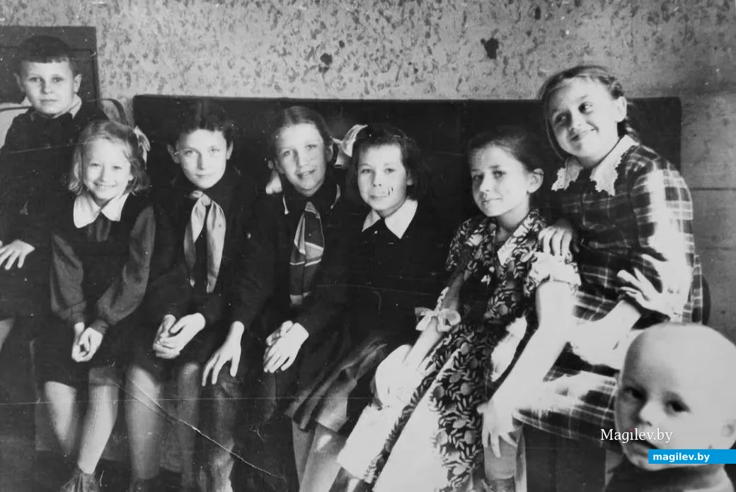 Конец 1950-х, Могилев. Жители домов неподалеку от Селянской бани.