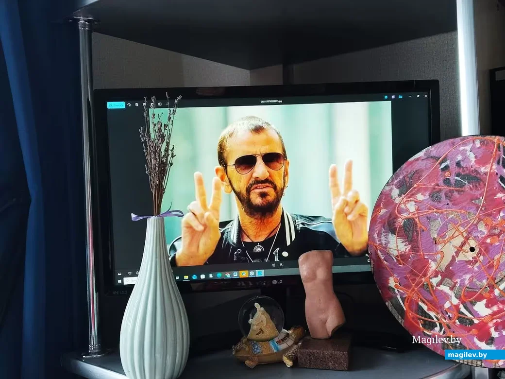 Ринго Старр: «Peace and Love» – «Мир и Любовь»