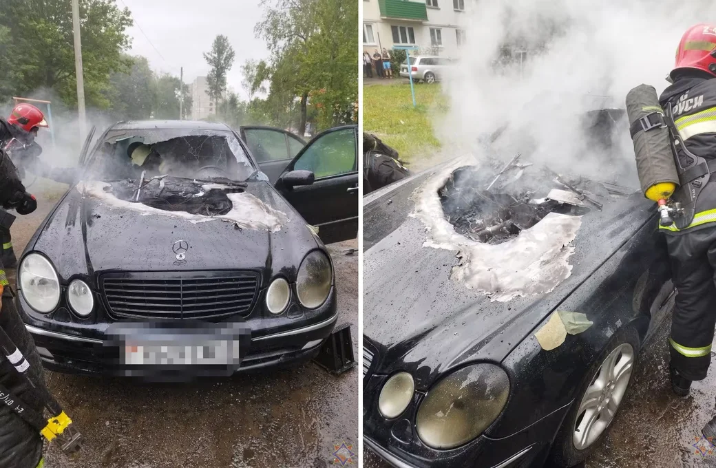 Бобруйск, 8 июля 2026 года. На улице 50 лет Октября горел автомобиль Mercedes-Benz 2003 года выпуска. Фото: