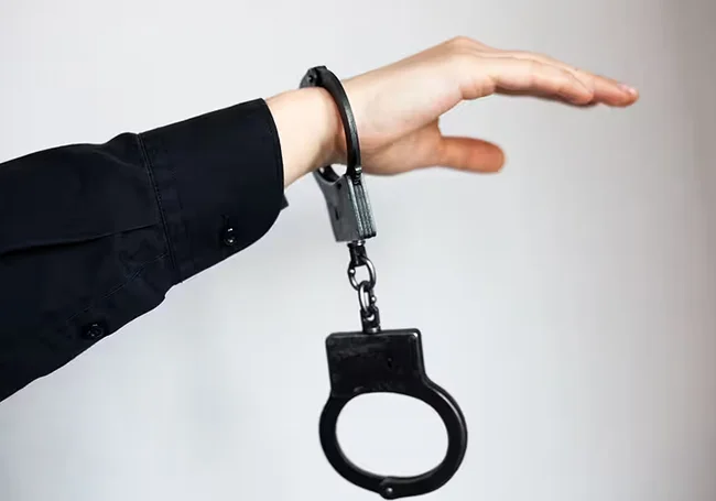 54-летний житель Осиповичей заключен под стражу за истязание престарелой матери