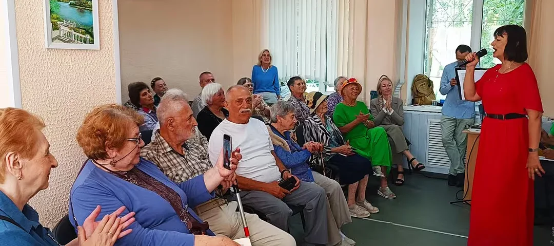 День любви и радости в Могилеве был окрашен в лавандовый цвет