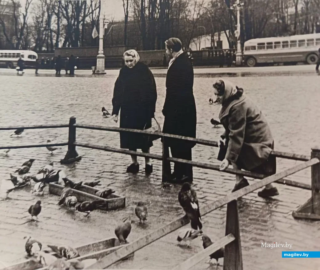 Минск 1960-х. Тишкевичи на Октябрьской площади