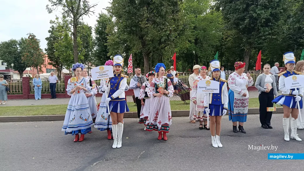   22.08.2026 г. Фестываль сямейнай творчасці "Сузор'е талентаў".