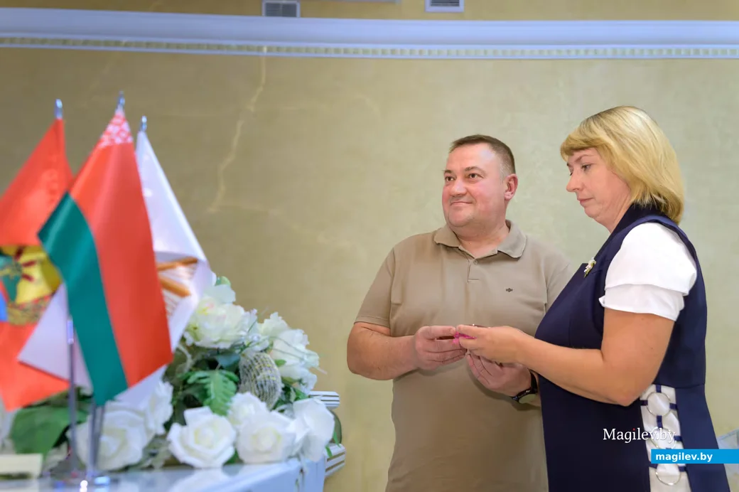 26.08.2026. Отдел ЗАГС Бобруйского горисполкома.  Фарфоровые юбиляры Наталья и Игорь Гацук. 